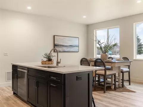 Kitchen - 212 Junebug Ct, Kalispell, MT 59901 photo 4 of 7