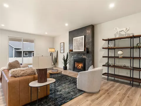 Living - 212 Junebug Ct, Kalispell, MT 59901 photo 4 of 6