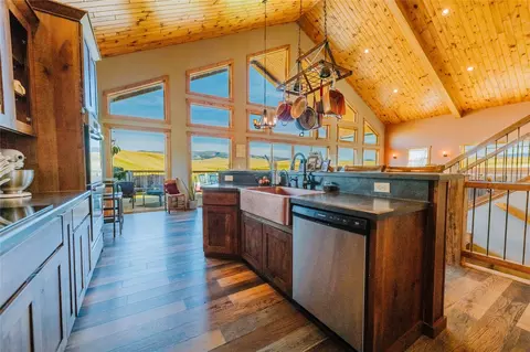 7 Papson Ridge Ln, Hall, MT 59837