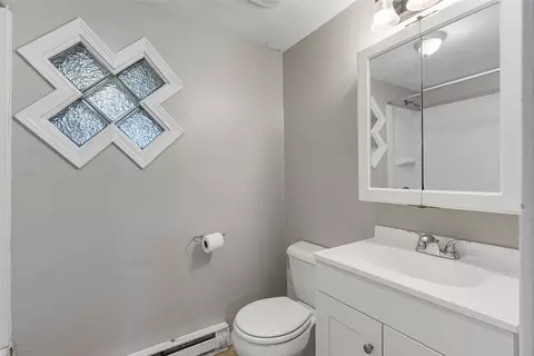 Bath - 120 N 2nd St, Hamilton, MT 59840 photo 1 of 4