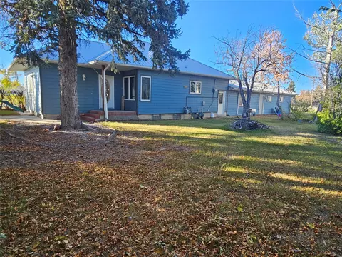 301 Choteau Ave, Valier, MT 59486