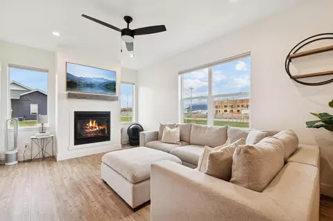 610 Stillwater Rd, Kalispell, MT 59901