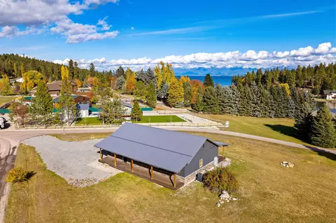 27 Bayview Dr, Lakeside, MT 59922