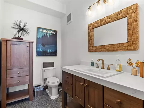 Bath - 3614 E Lakeshore Dr, Whitefish, MT 59937 photo 9 of 13