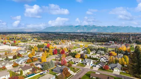 102 Buffalo Square Ct, Kalispell, MT 59901