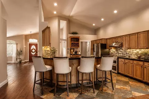 102 Buffalo Square Ct, Kalispell, MT 59901
