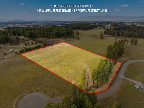 211 Patriots Ln, Columbia Falls, MT 59912