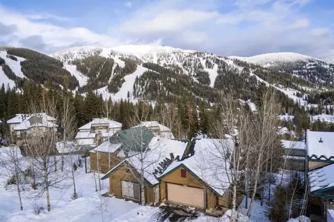 303 Wood Run Dr #A, Whitefish, MT 59937