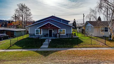 404 3rd Ave E, Polson, MT 59860