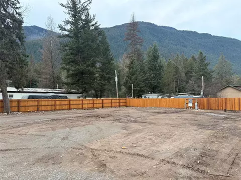 534 Mountain Dr, Hungry Horse, MT 59919