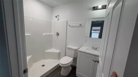 Bath - 223 E Commerce Way #14, Libby, MT 59923 photo 4 of 6