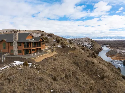 499 Saddle Ridge Rd, Manhattan, MT 59741