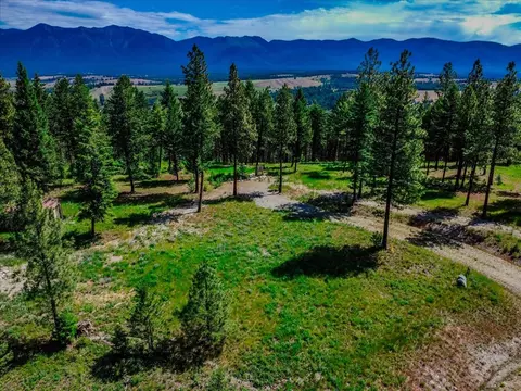 734 Hillandale Trl, Eureka, MT 59917