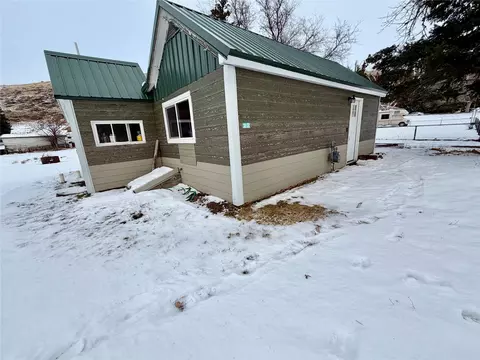24 Luxor Ln, Sand Coulee, MT 59472
