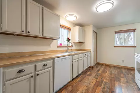4 Rocky Mountain Dr, Whitehall, MT 59759