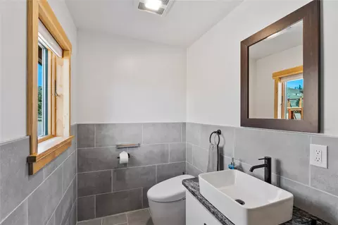 Bath - 44910 44900 Gunbarrel Ln, Elmo, MT 59915 photo 7 of 11