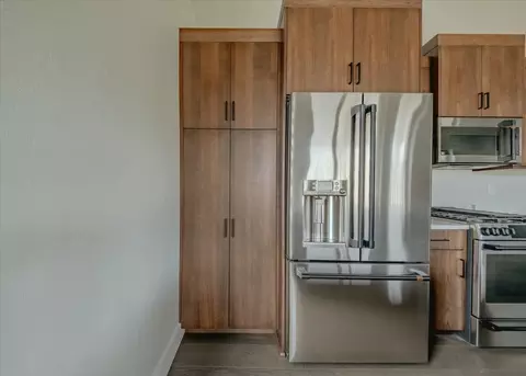 Kitchen - 207 Stoner Loop #A, Lakeside, MT 59922 photo 12 of 15
