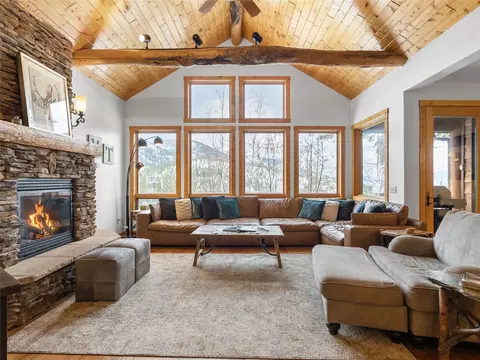 101 Wood Run Ct, Whitefish, MT 59937
