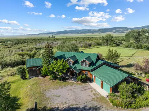 8976 Phantom Spring Ln, Canyon Creek, MT 59633