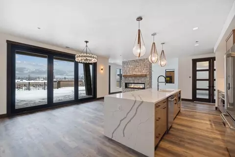 315 Akers Ln #H, Whitefish, MT 59937