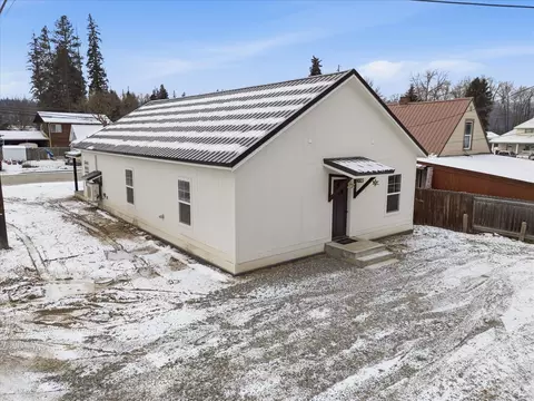 Exterior - 412 W 4th St, Libby, MT 59923 photo 7 of 8