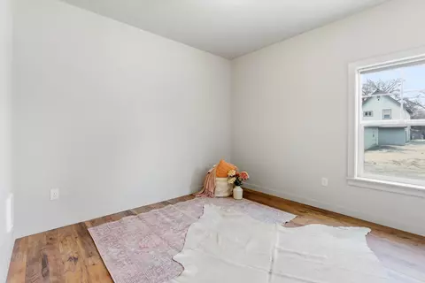 Bedroom - 412 W 4th St, Libby, MT 59923 photo 3 of 6