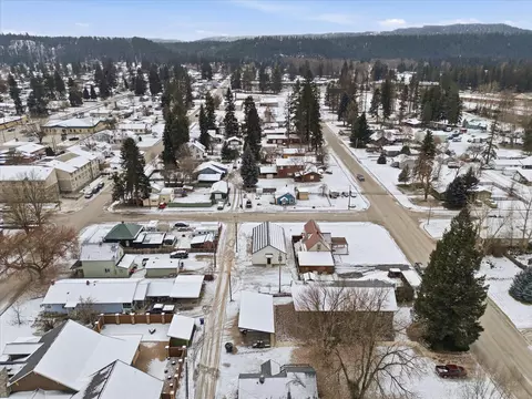 View/Area - 412 W 4th St, Libby, MT 59923 photo 1 of 8