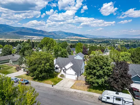 127 Meadowlark Ct, Missoula, MT 59803