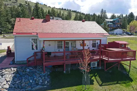 156 Bootleg Rd, Eureka, MT 59917