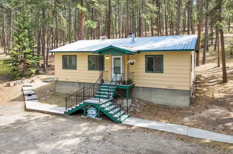 871 Bull Pine Dr, Hamilton, MT 59840