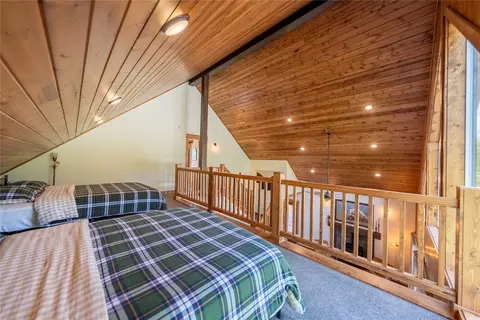 Bedroom - 331 Cheyenne Ct, Troy, MT 59935 photo 10 of 17