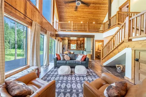 Living - 331 Cheyenne Ct, Troy, MT 59935 photo 3 of 6