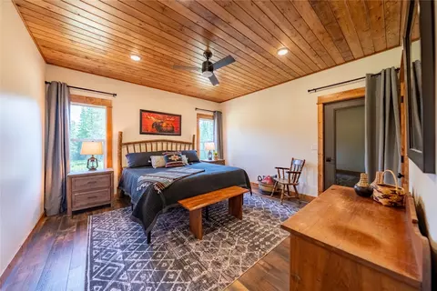 Bedroom - 331 Cheyenne Ct, Troy, MT 59935 photo 4 of 17