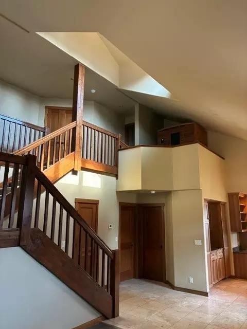 Entry Way - 68 Bay Harbor Dr, Bigfork, MT 59911 photo 2 of 4