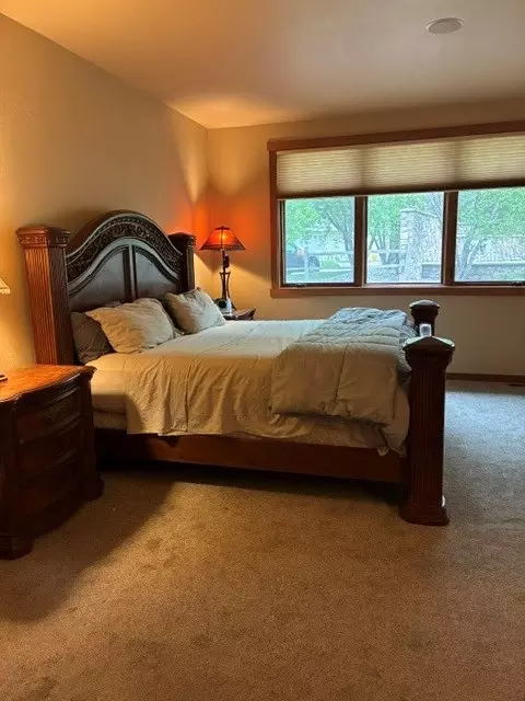 Bedroom - 68 Bay Harbor Dr, Bigfork, MT 59911 photo 1 of 2