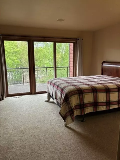 Bedroom - 68 Bay Harbor Dr, Bigfork, MT 59911 photo 2 of 2