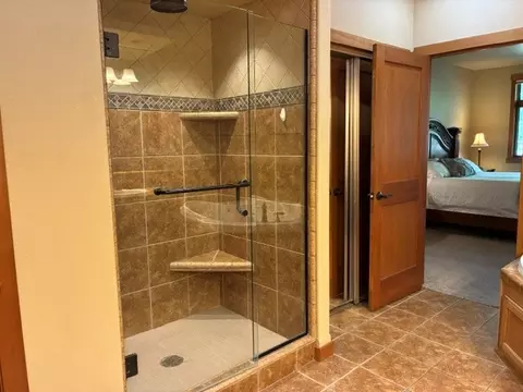 Bath - 68 Bay Harbor Dr, Bigfork, MT 59911 photo 1 of 8