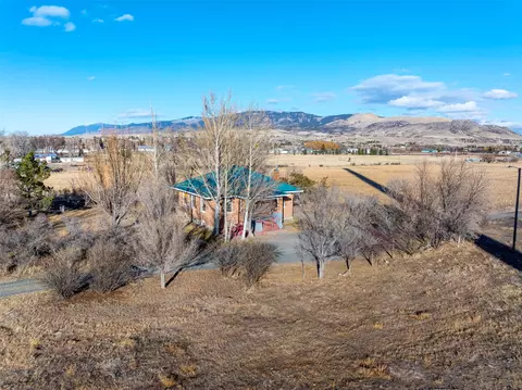 27 Sugar Beet Row, Whitehall, MT 59759