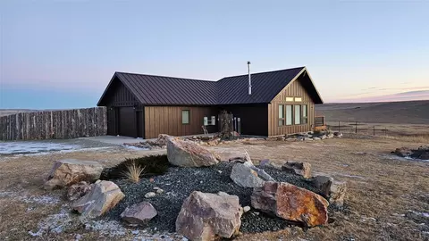 542 Pishkun Rd, Choteau, MT 59422