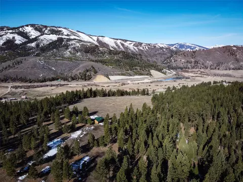 View/Area - 398 Reimel Loop, Sula, MT 59871 photo 1 of 2