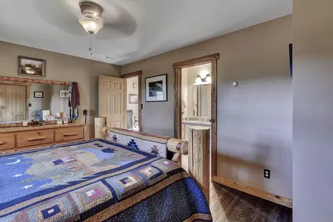 Bedroom - 5 Alpine Valley Ln, Clancy, MT 59634 photo 2 of 6