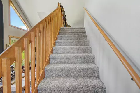 Entry Way - 5 Alpine Valley Ln, Clancy, MT 59634 photo 7 of 10