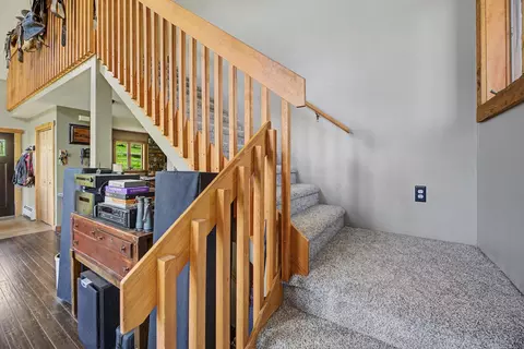 Entry Way - 5 Alpine Valley Ln, Clancy, MT 59634 photo 6 of 10