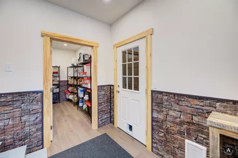 Entry Way - 5 Alpine Valley Ln, Clancy, MT 59634 photo 3 of 10