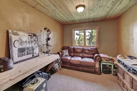 Bedroom - 5 Alpine Valley Ln, Clancy, MT 59634 photo 6 of 6