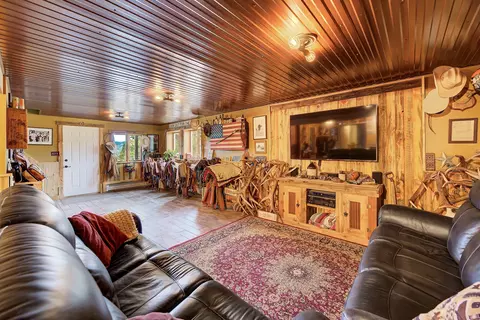 Living - 5 Alpine Valley Ln, Clancy, MT 59634 photo 4 of 4
