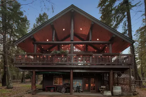 290 Larch Rdg, Columbia Falls, MT 59912