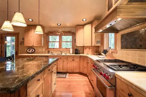 Kitchen - 29545 Drifting Way, Bigfork, MT 59911 photo 2 of 4