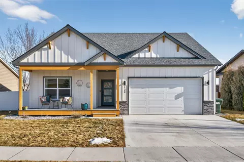 129 Cyclone Dr, Kalispell, MT 59901