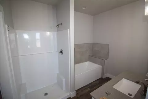 Bath - 604 Mountain View Ln, Cascade, MT 59421 photo 2 of 2